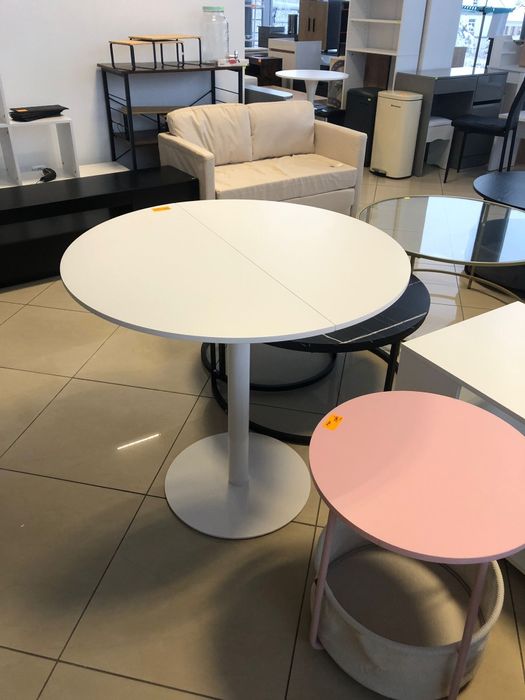 Stolik stół kawowy okrągły wysoki biały na jednej metalowej nodze