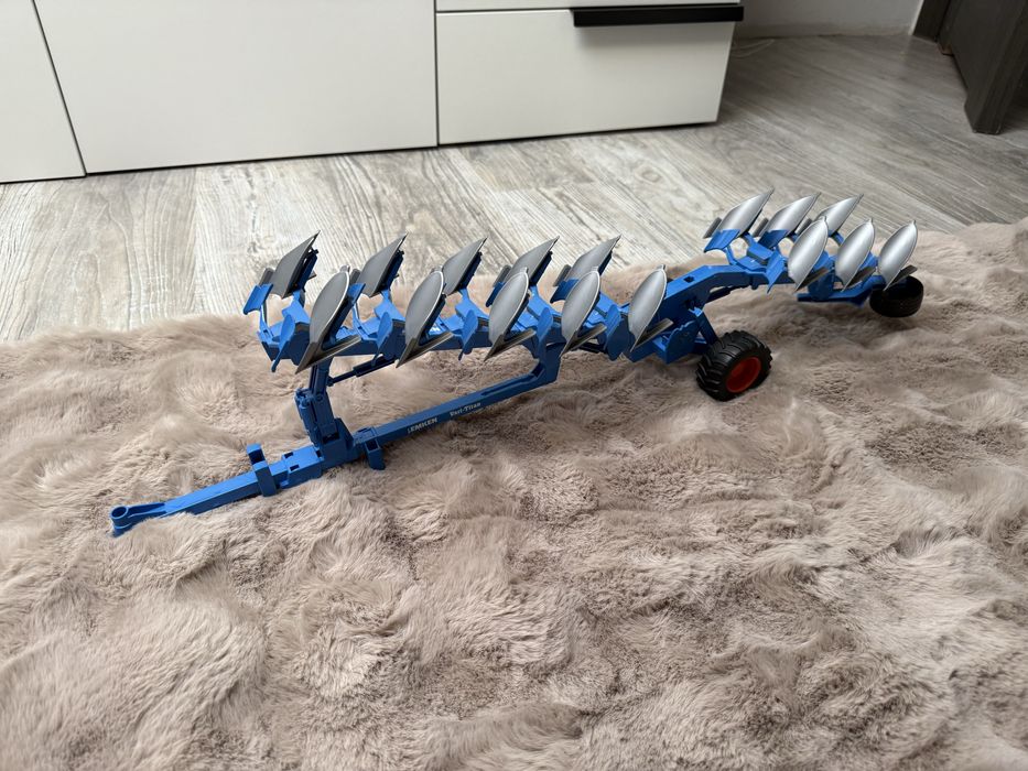 Zestaw Bruder - kombajn , traktor, beczka, prasa itd. + GRATIS