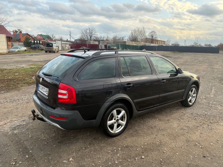 Шкода Октавія Скаут для військових