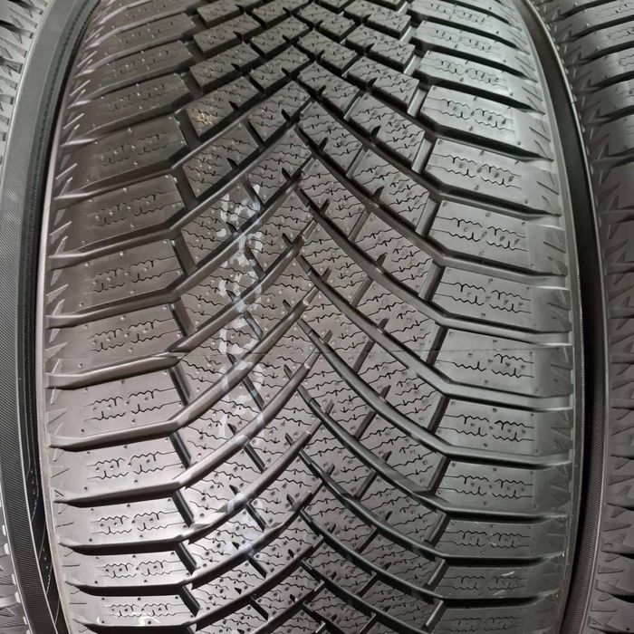 315/30/23+275/35/23 R23 Yokohama BluEarth 4шт нові зима