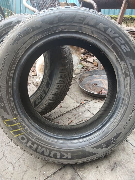 Продам шини Kumho 205/60 r16