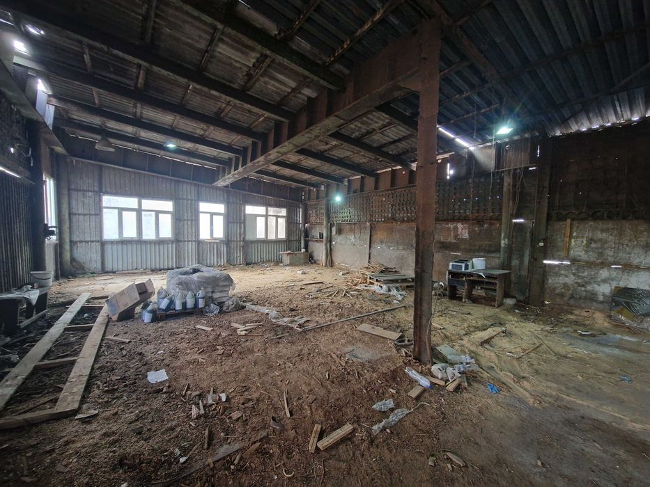 склад 300 кв.м + навіс 100 кв.м на Палладіна/Академмістечко