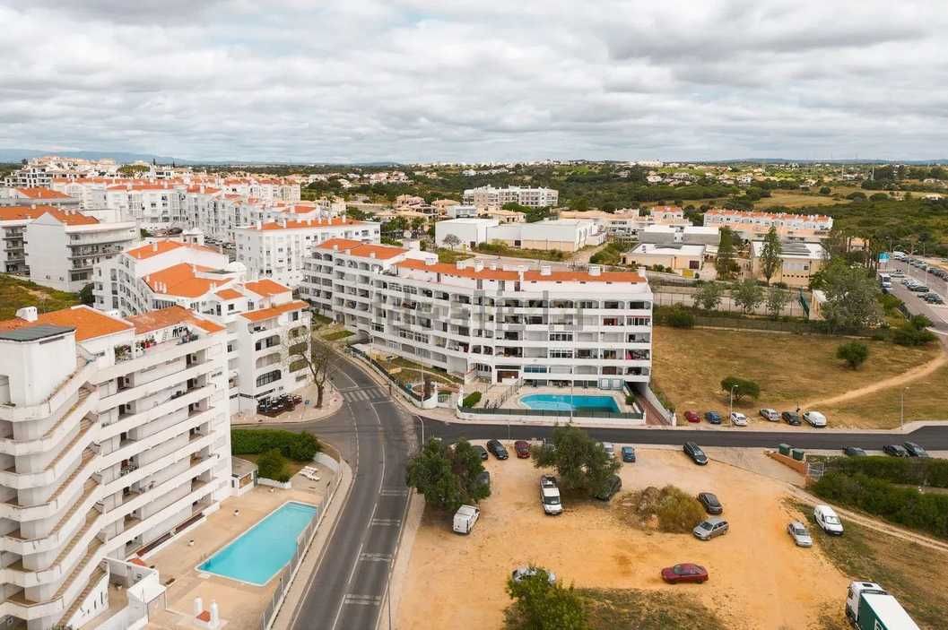 Vaga de Garagem - Albufeira e Olhos de Água