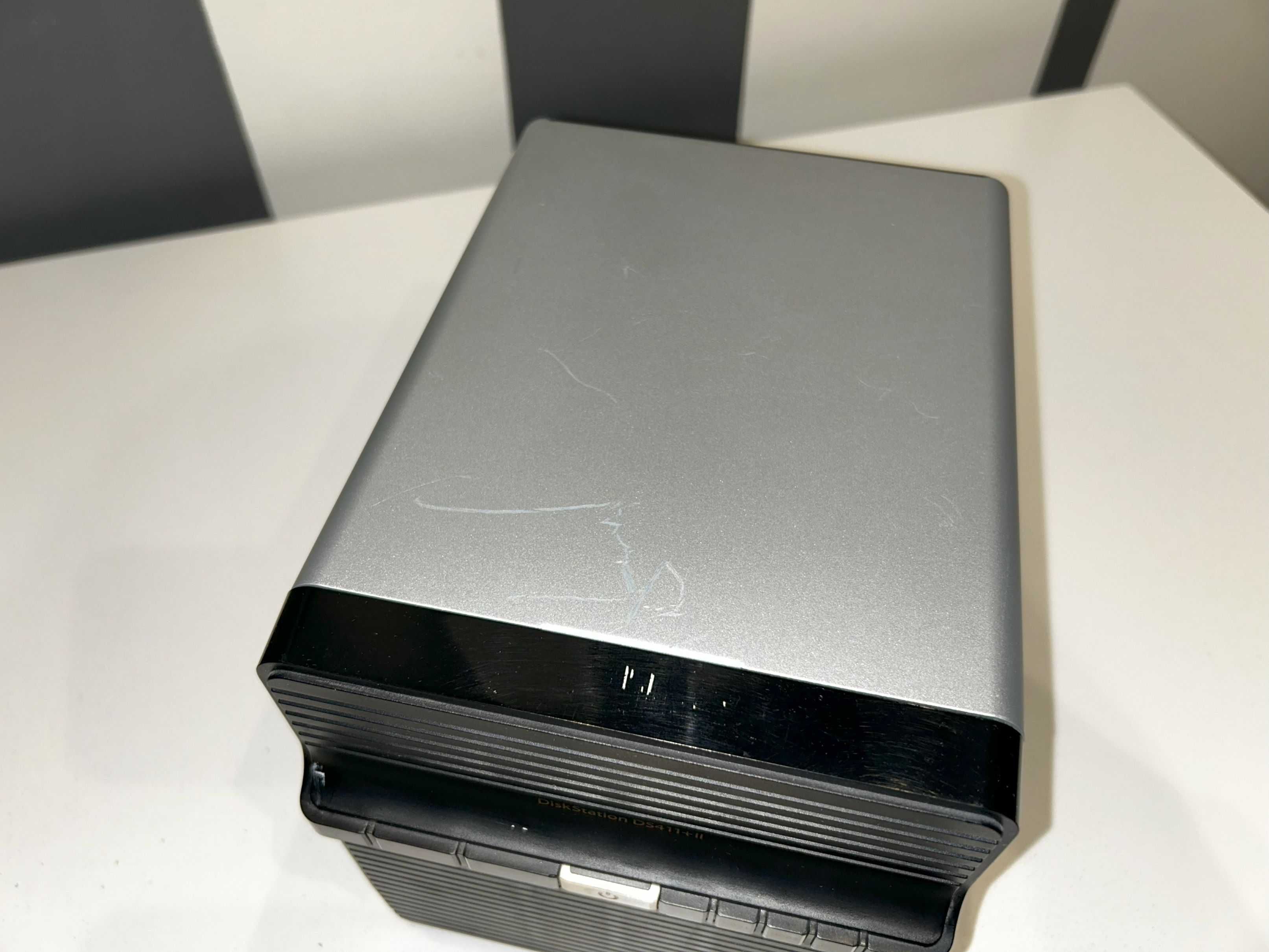 Serwer Synology DS411+II + Noctua mod + zasilacz + 3x2TB = 6TB