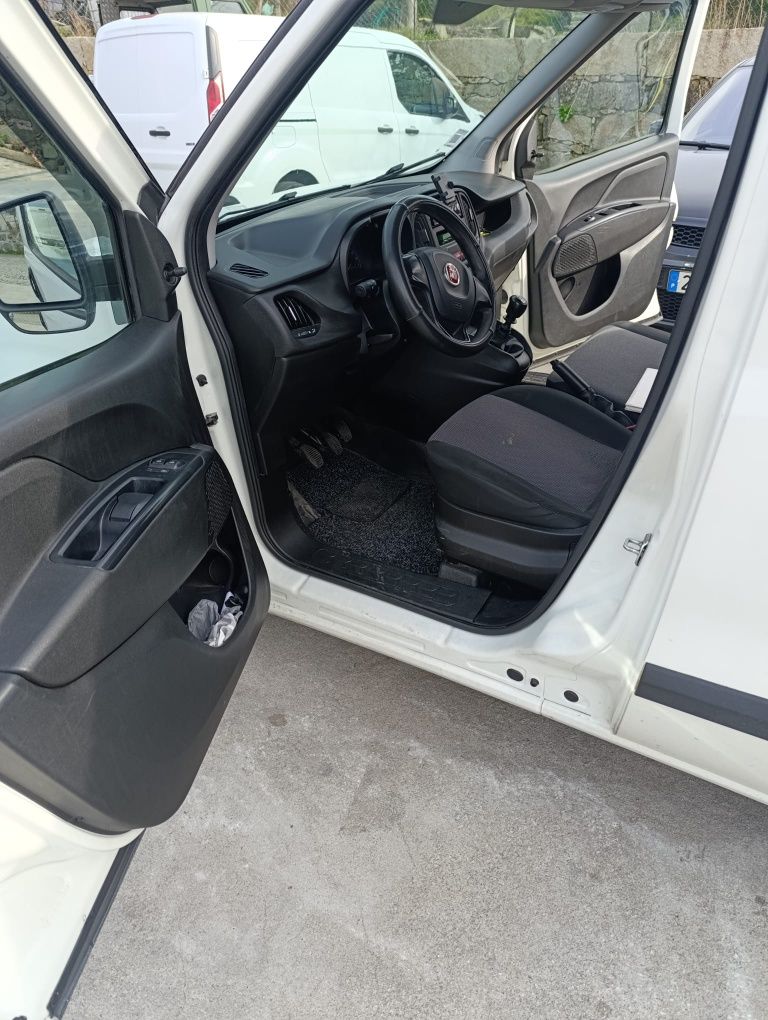 Fiat Doblo 1.6 MultiJet 120cv 3 lugares
