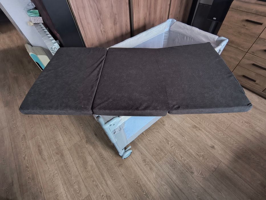 Łóżeczko turystyczne dwupoziomowe i gratis