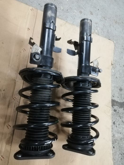 Amortyzatory przód przednie prawy lewy komplet Ford Focus mk3 III tdci