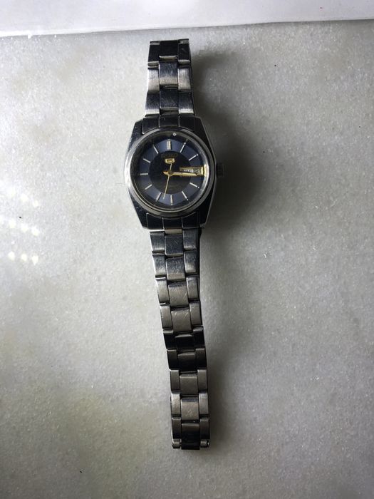 Женские часы  SEIKO