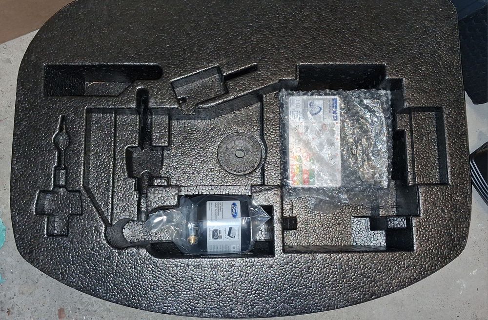 Ford Ka II Zestaw naprawczy koła