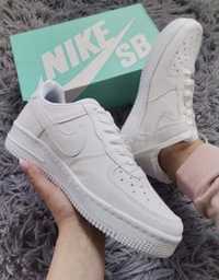 Nike Air Force 1. Rozmiar 42. Białe. ZAMÓW! NOWE!