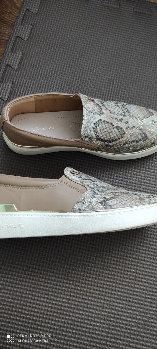 Tenisówki slip on 39 zwierzecy motyw