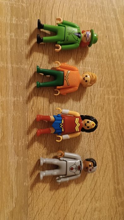 Kinder niespodzianka DC