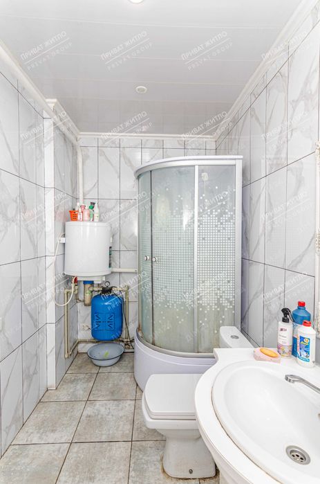 Продається гарний будинок в передмісті Полтави.