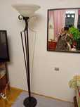 Lampa podłogowa stojąca