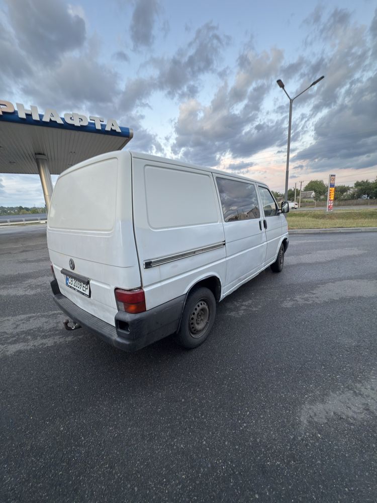 Авто Volkswagen Transporter T4 1.9 TDI гарний стан груз
