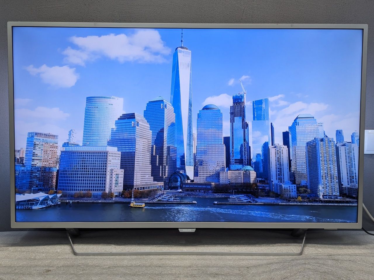 Philips 49PUS6412 4K Ultra HD Android 8 Ambilight !