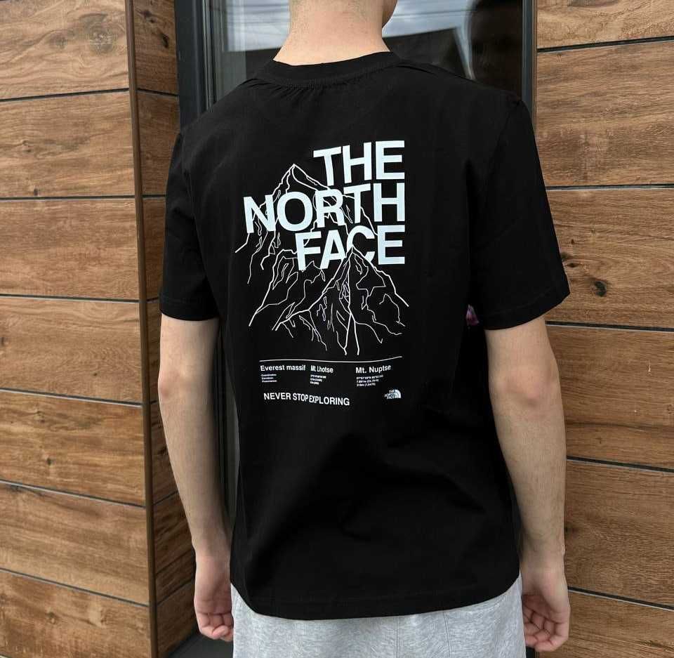 Новые футболки // The North Face // с принтом TNF // XS S M L XL