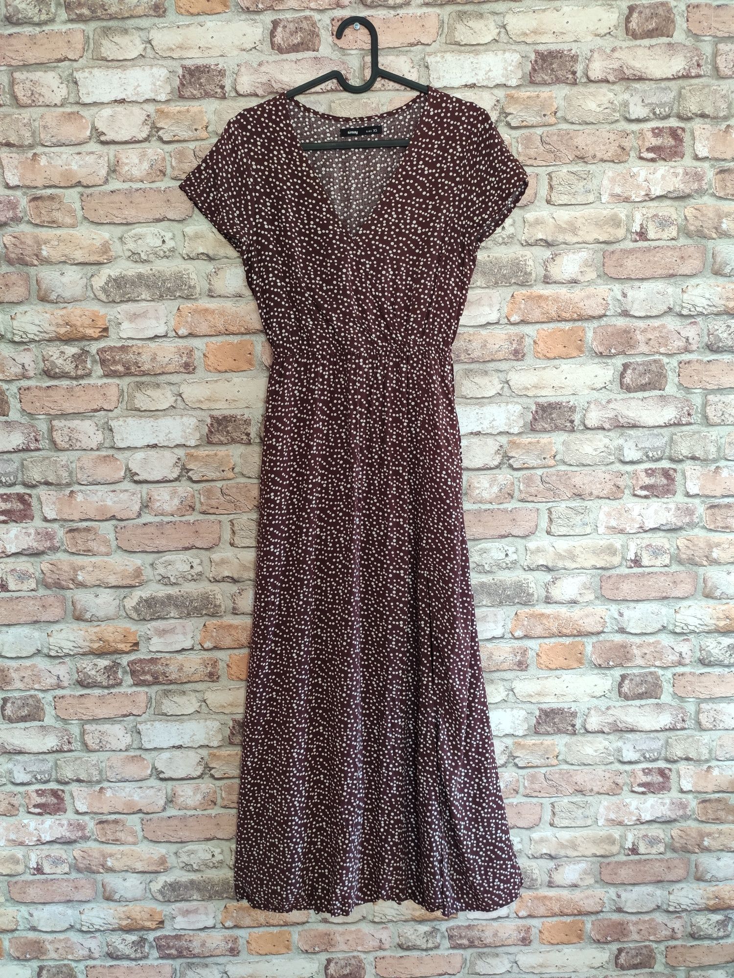 Sukienka czekoladowa w kropki xs