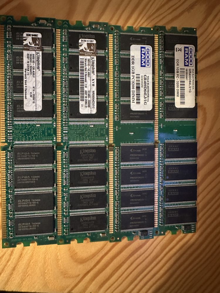 Pamięć RAM Kingston DDR2 2x 1Gb kvr800d2n6