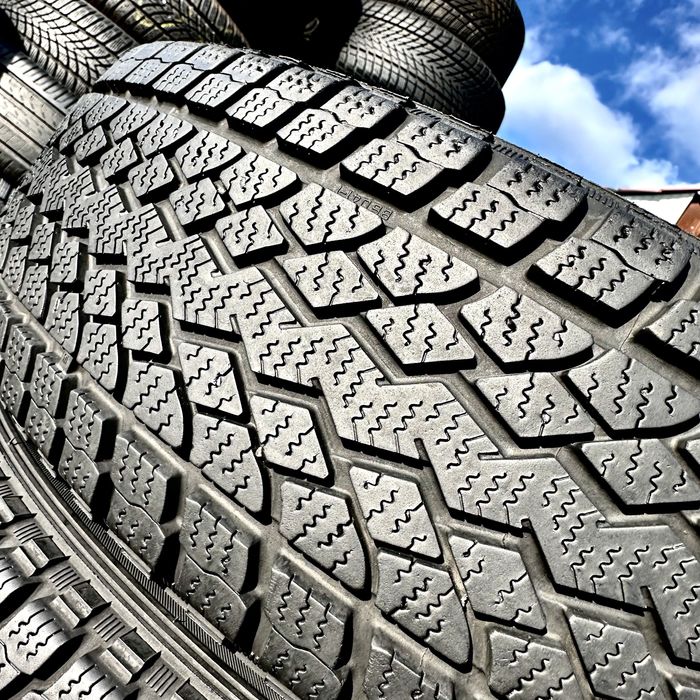 205/70/15 Yokohama Geolandar I/T | 90%остаток | зимние шины