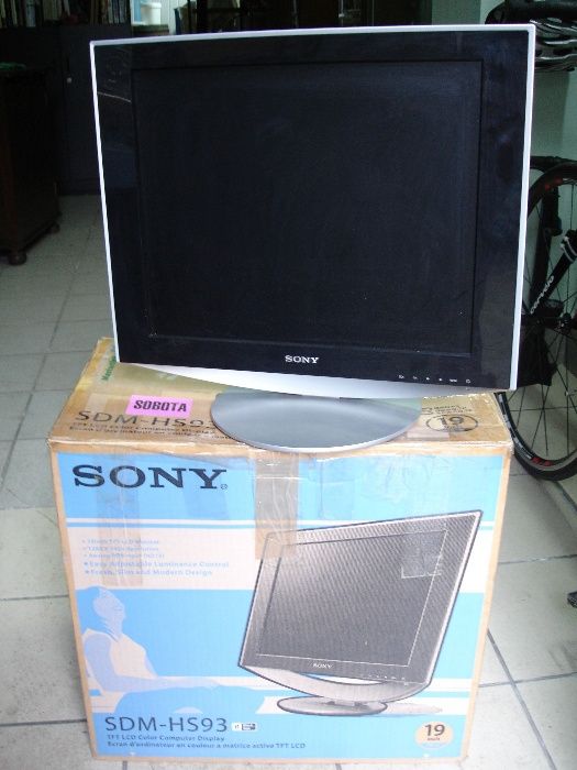 monitor sony 19 SDM-HS93