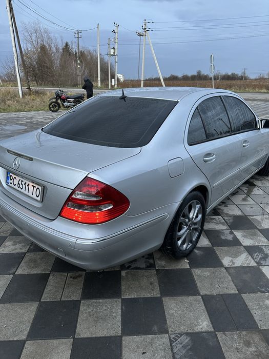 Продам Мерседес w211