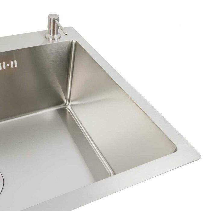 Кухонна мийка VALESO Handmade 70*50 нержавійка ( 3,0/0,8)мм