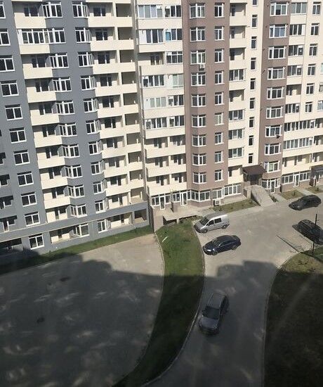 1-к. кв. 32 м2 з балконом та і/о в новобудові за вул. Київська
