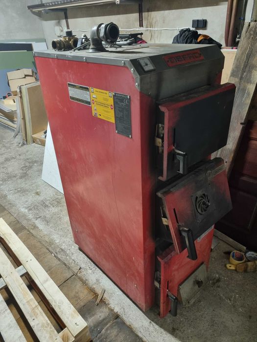 Piec do ogrzewania centralnego na części