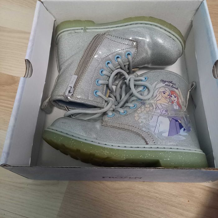 Buty ocieplane r. 29