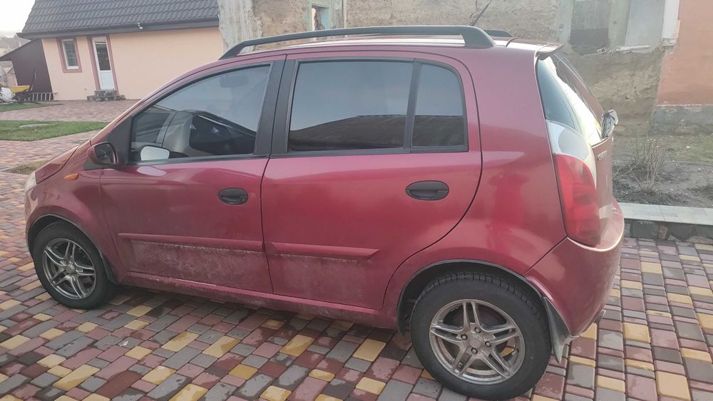 Автомобіль Chery Kimo