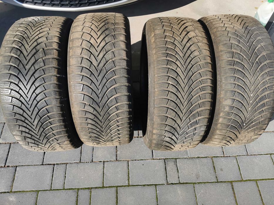 Opony zimowe 245/45/18 100V używane