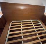 Cama de casal em cerejeira