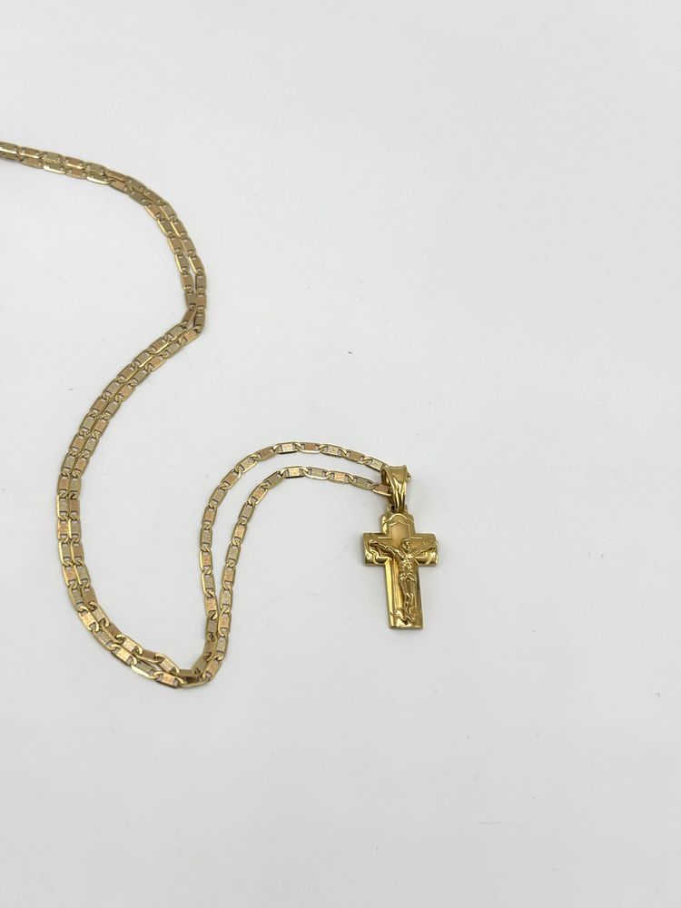 Krzyżyk złoty zawieszka z łańcuszkiem 18k