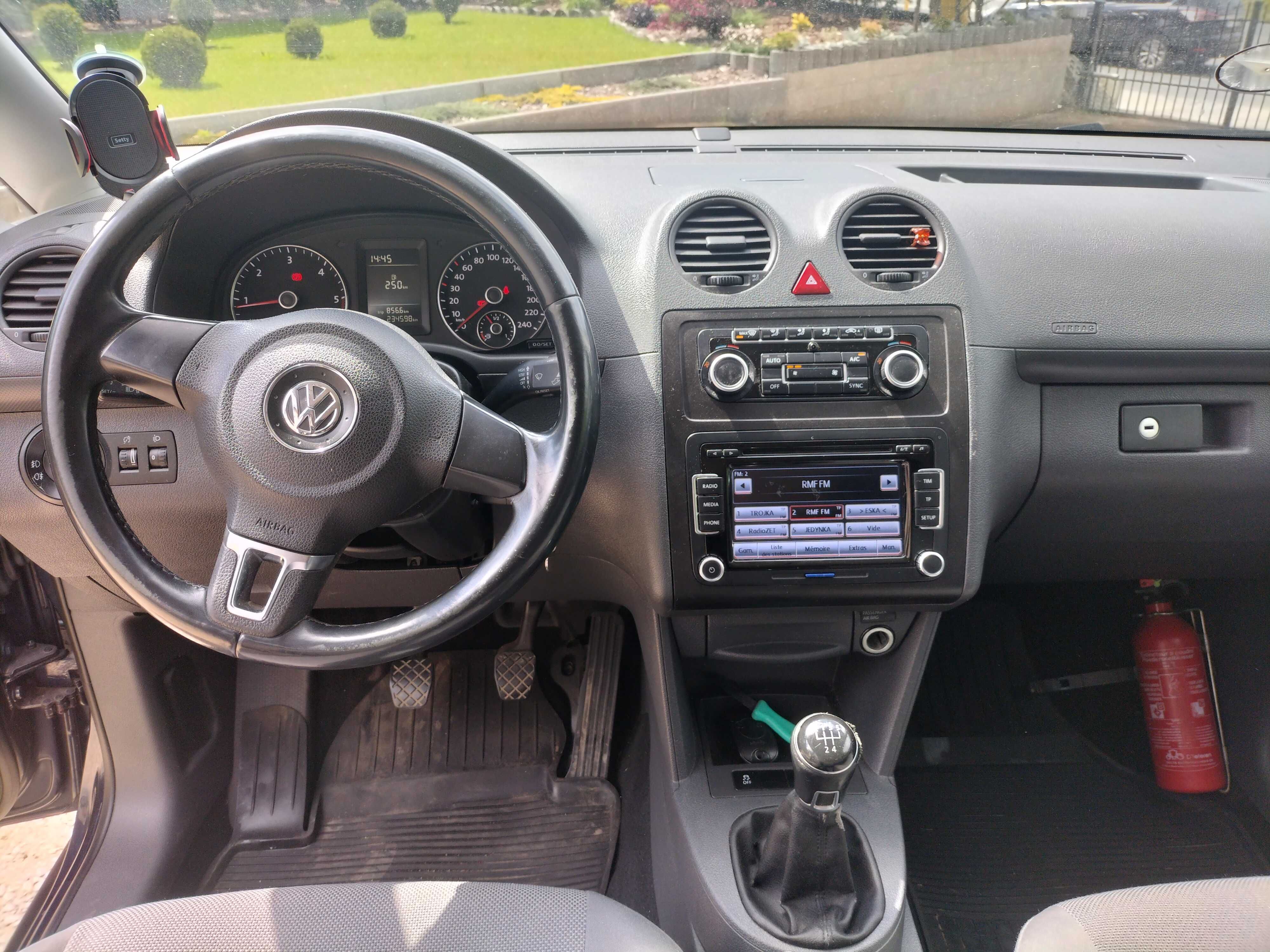 VW caddy long siedmio osobowy