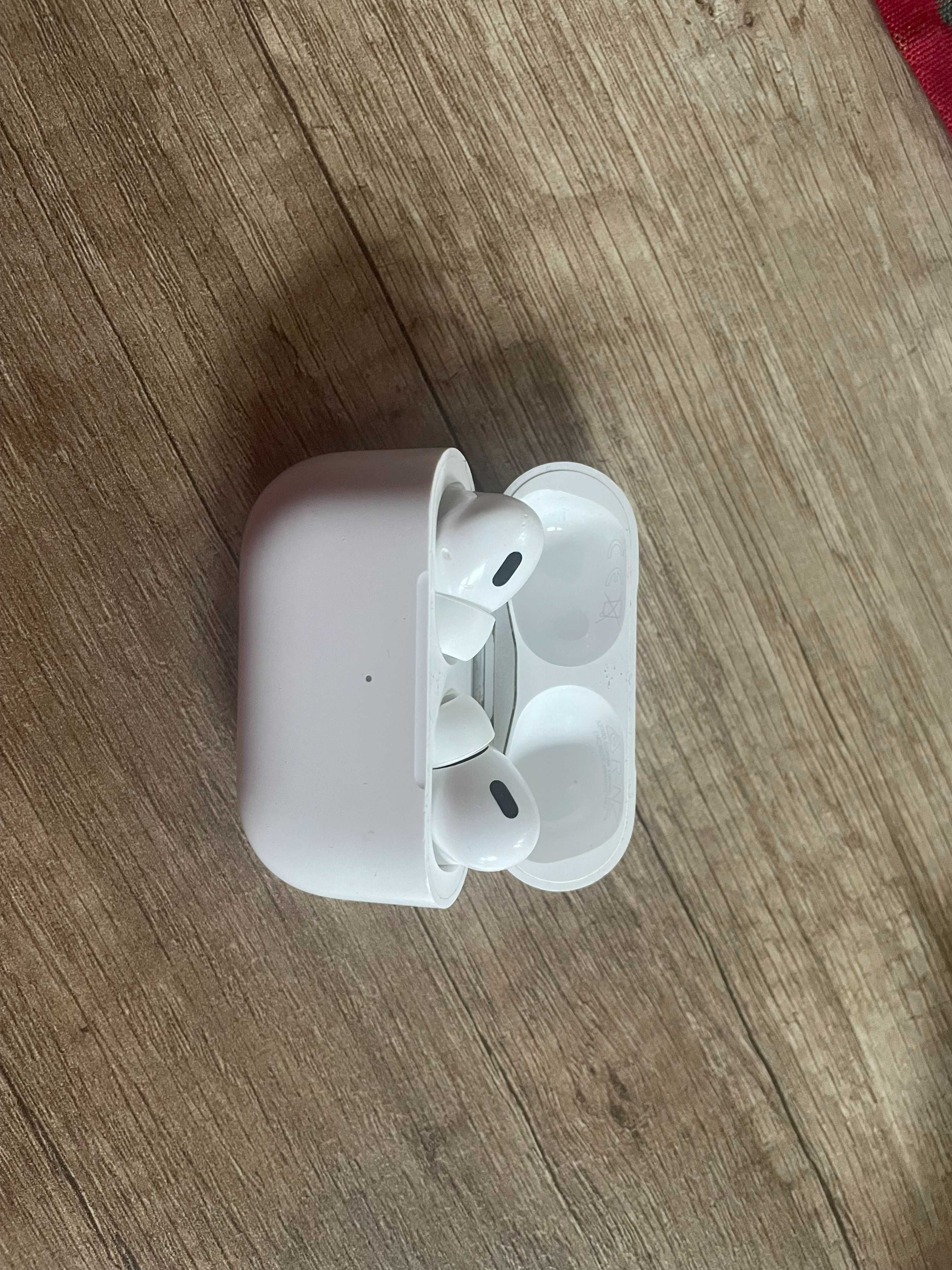 Sluchawki Apple AirPods Pro series 2