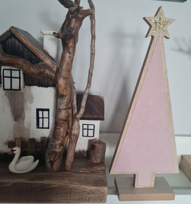 Eloy figurka choinka różowa drewno zamsz Nowa