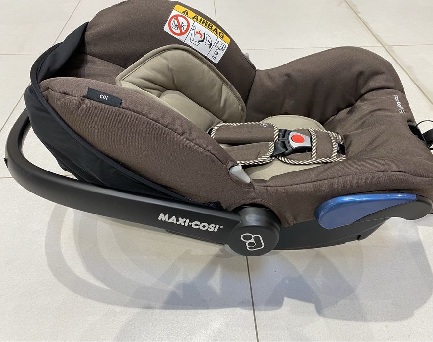 Автокрісло Maxi-Cosi