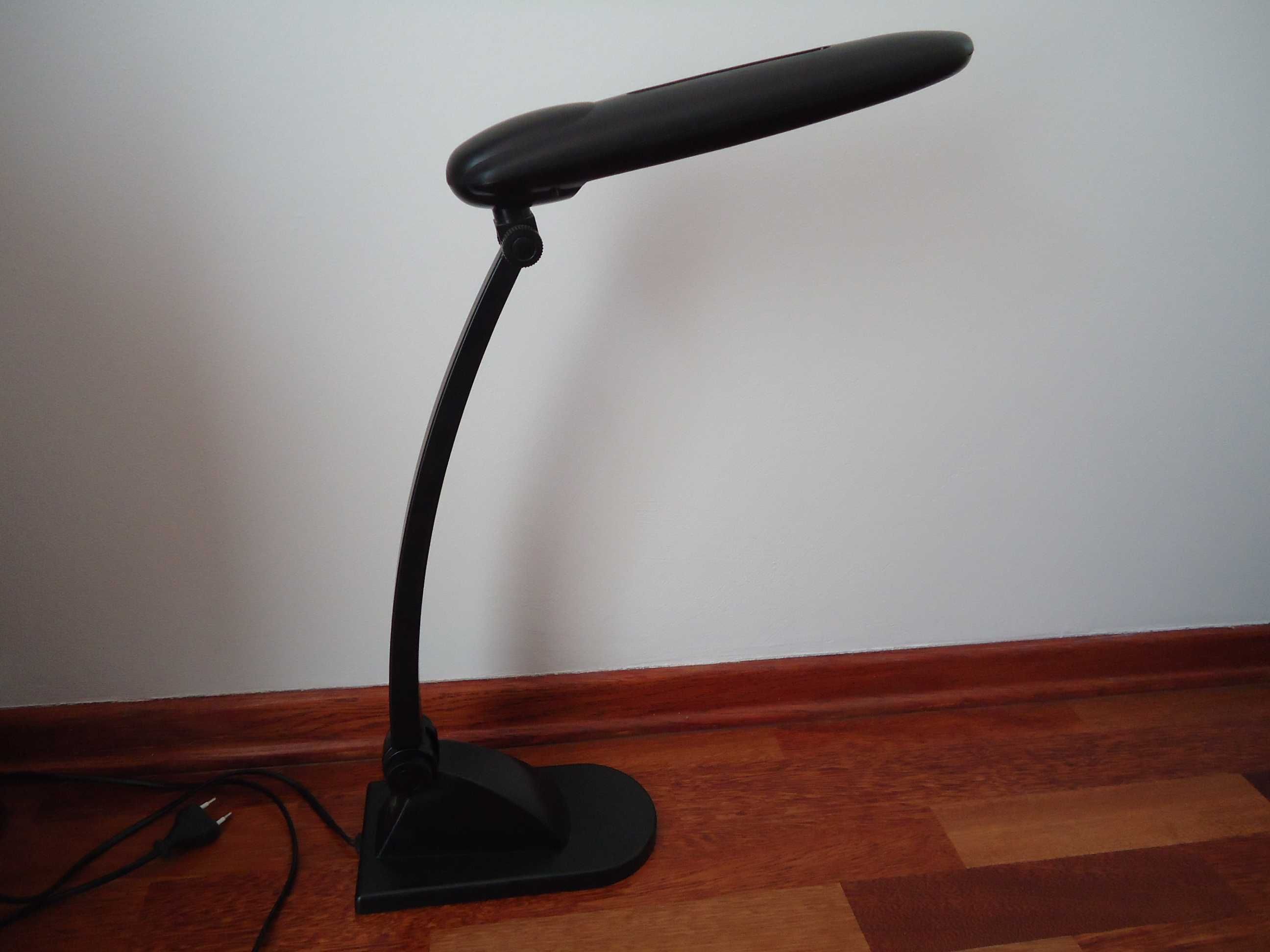 Lampka lampa na biurko