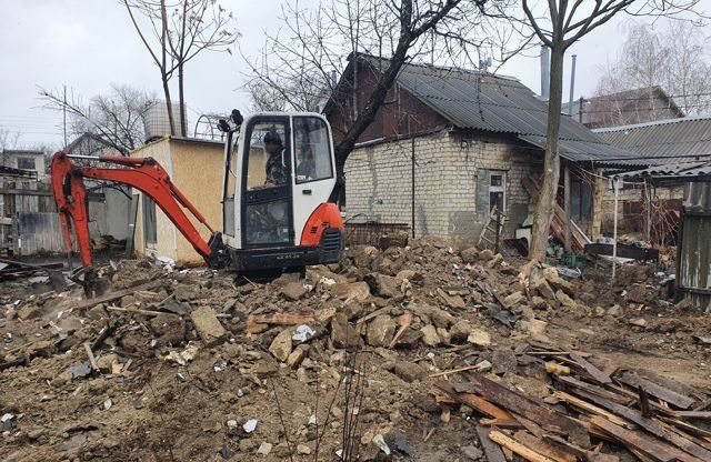 Демонтаж будинків, дачних будинків, гаражів. Планування ділянки.