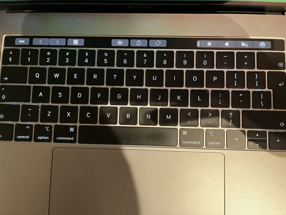 MacBook Pro 15-inch 512GB Intel Core i9 Radeon Pro 560X 32GB RAM