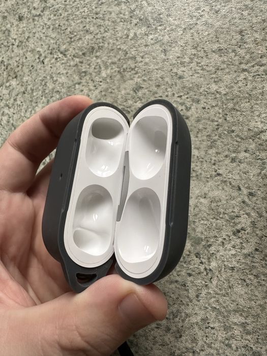 AirPods Pro 2 майже нові