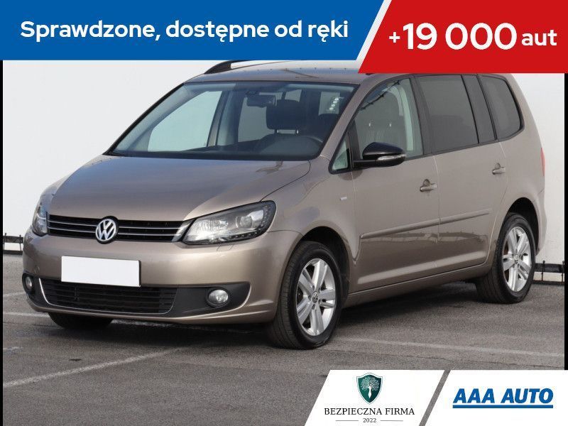 Volkswagen Touran 2.0 TDI, DSG, Skóra, Navi, Xenon, Klimatronic, Tempomat, Parktronic,