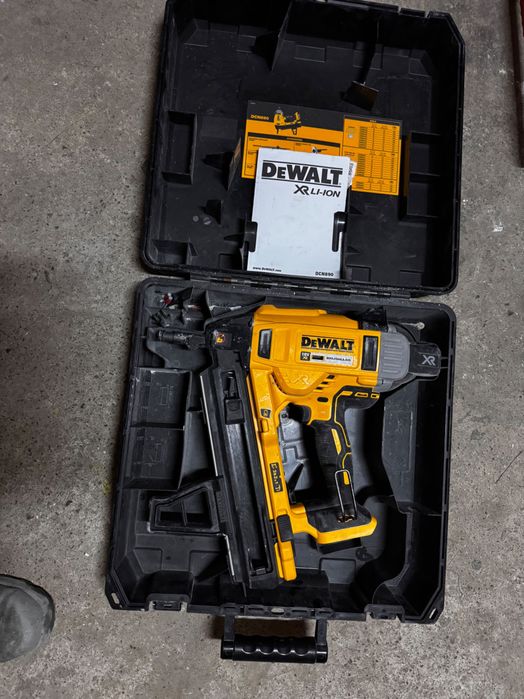 DEWALT gwoździarka\osadzak do betonu