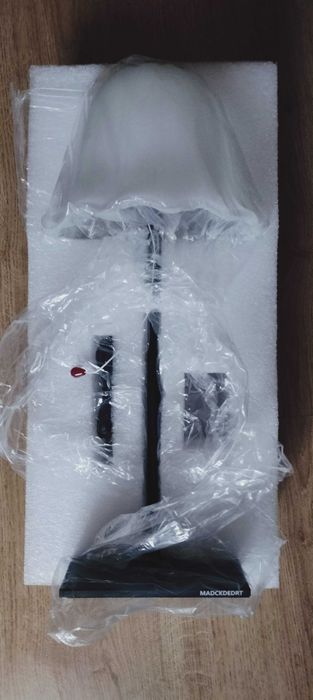 Lampka nocna stojąca bezprzewodowa LED  Czarna