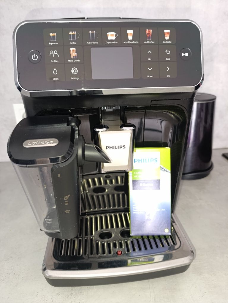 Ekspres PHILIPS LatteGo 5500 EP5541/50