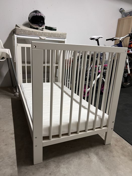 Berço bebé IKEA (muito bom estado)