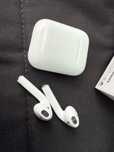 Słuchawki airpods 2 jak nowe
