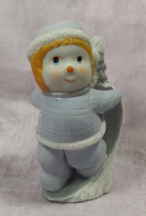 Статуэтки , солонки