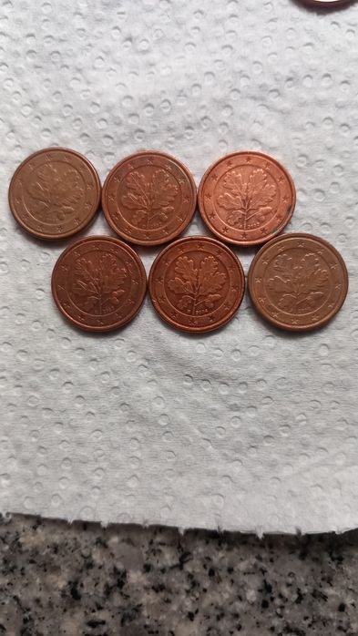 Vendo estás 22 moedas de 1 centimo do ano 2002.por por 600euros